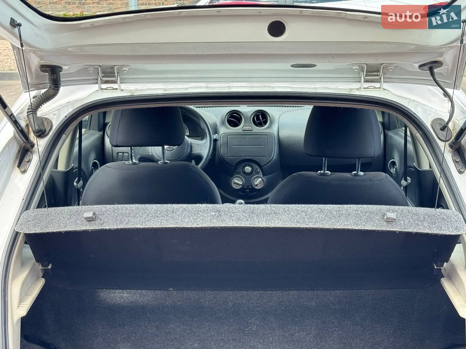 2013 Nissan Micra - мініатюра 13