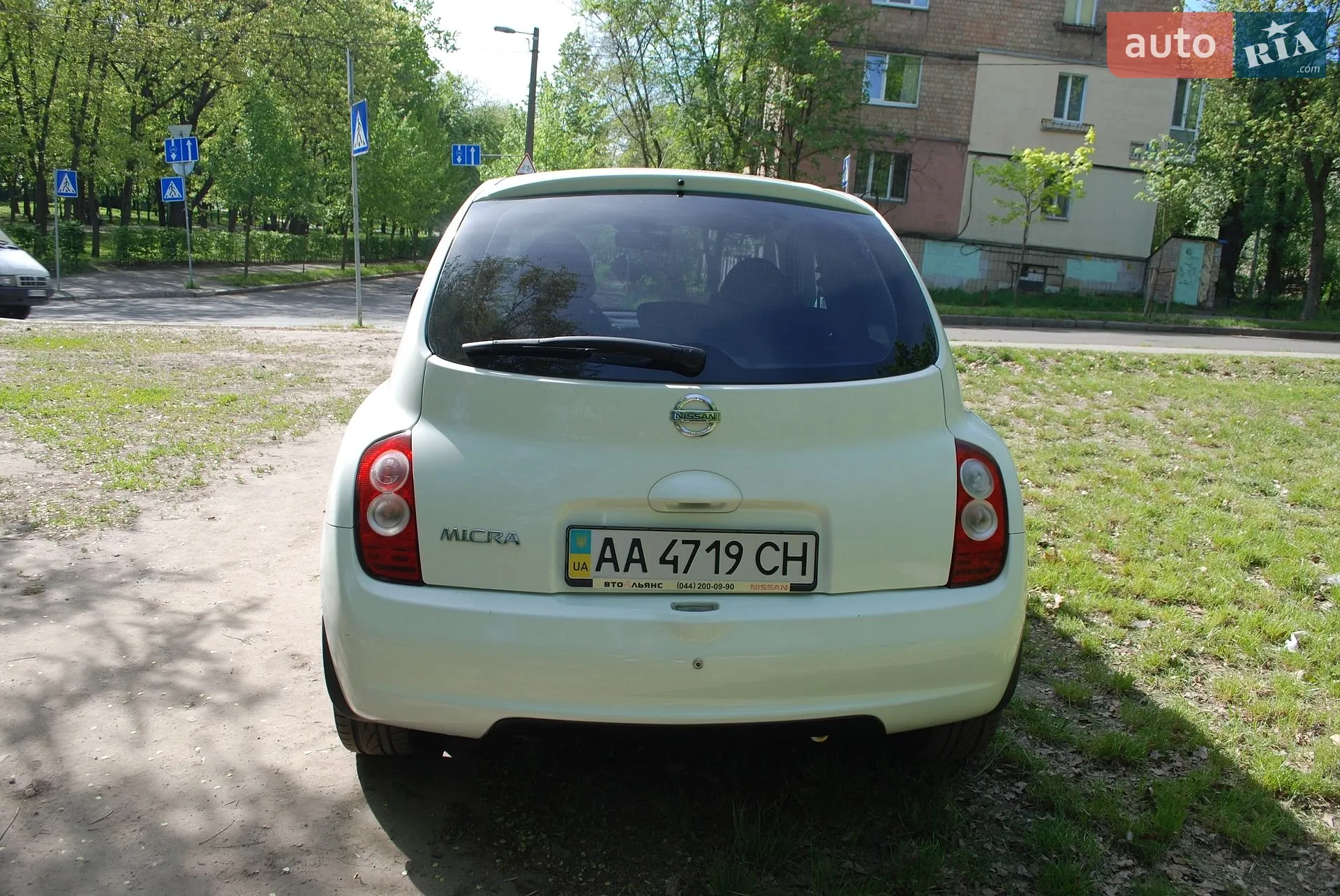 2010 Nissan Micra - мініатюра 3