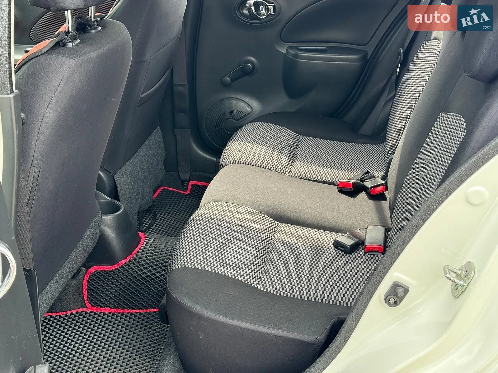 2014 Nissan Micra - мініатюра 16