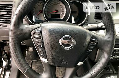 Позашляховик / Кросовер Nissan Murano 2010 в 