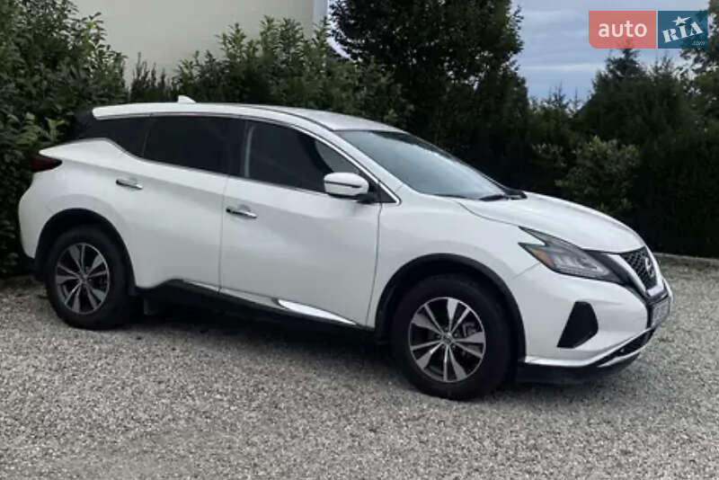 Внедорожник / Кроссовер Nissan Murano 2017 в Александровке