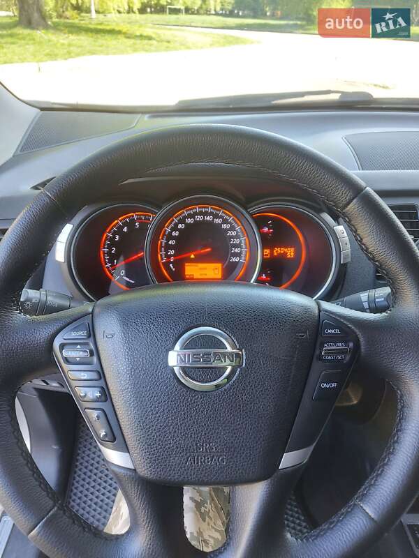 Позашляховик / Кросовер Nissan Murano 2011 в Івано-Франківську
