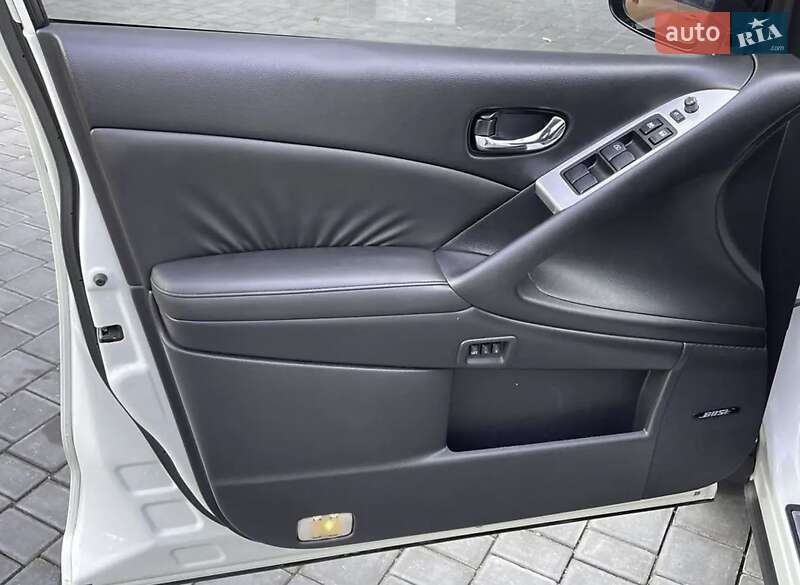 Позашляховик / Кросовер Nissan Murano 2010 в Одесі