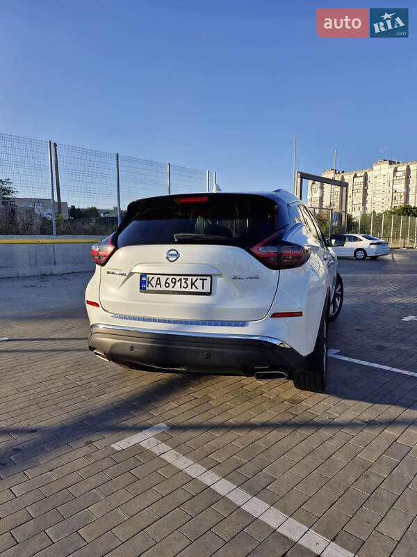 Позашляховик / Кросовер Nissan Murano 2019 в Первомайську