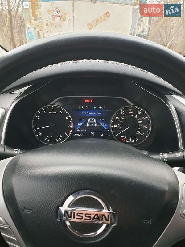 Внедорожник / Кроссовер Nissan Murano 2015 в Хмельницком