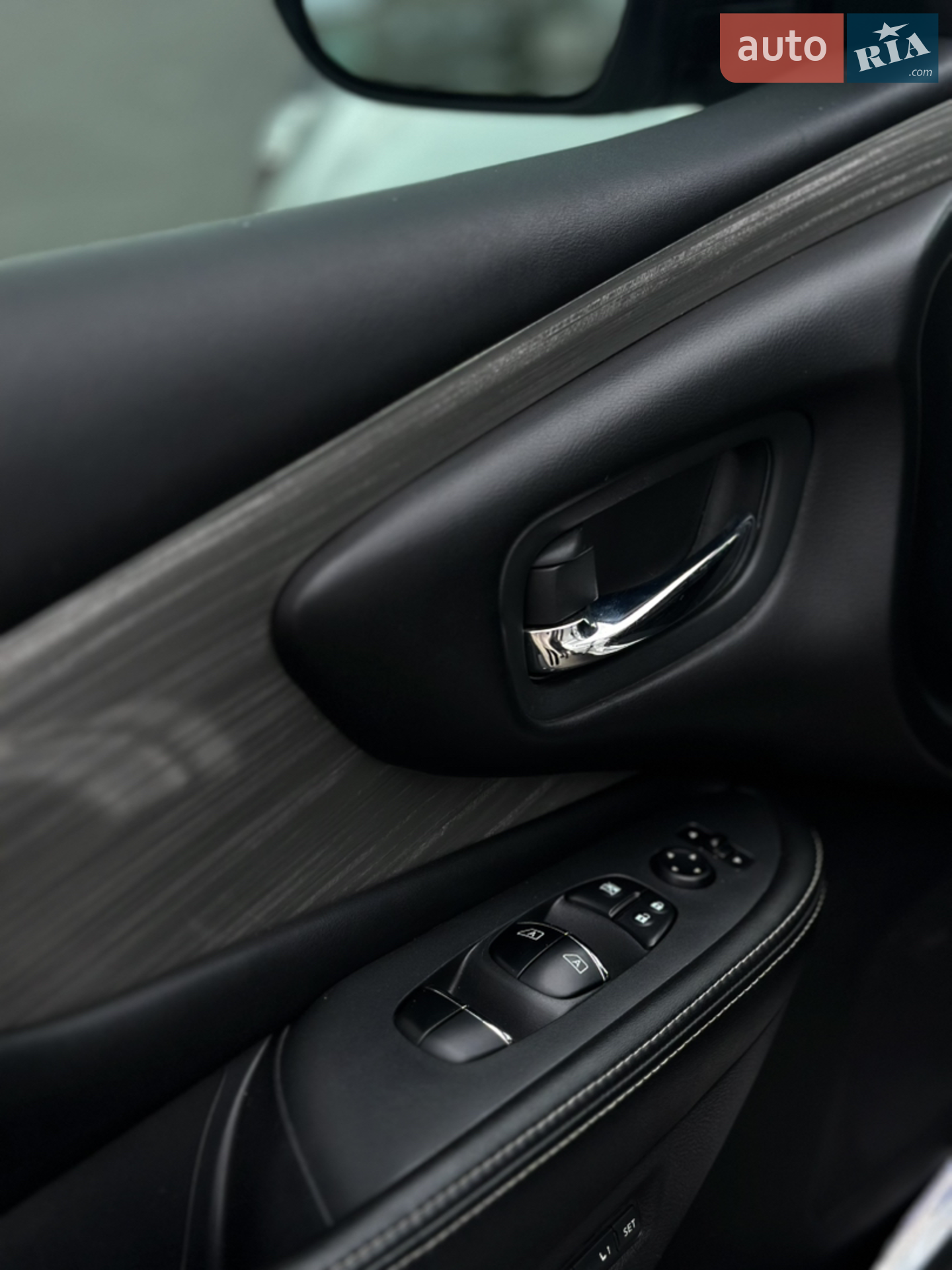 2017 Nissan Murano - мініатюра 24