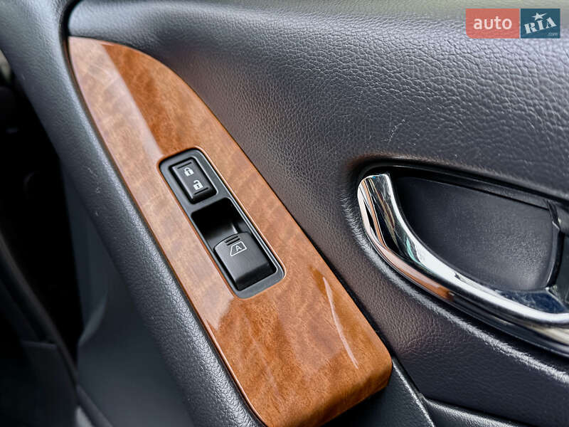 Внедорожник / Кроссовер Nissan Murano 2012 в Одессе