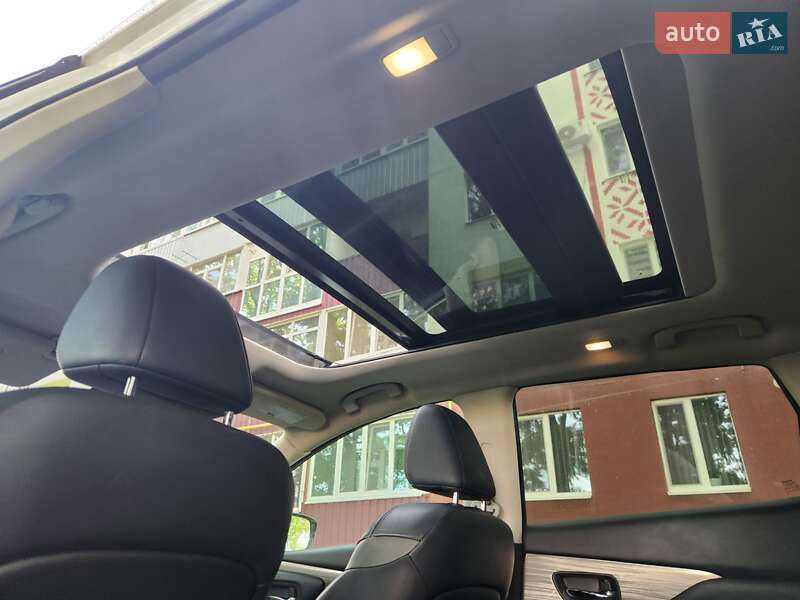 Внедорожник / Кроссовер Nissan Murano 2015 в Полтаве