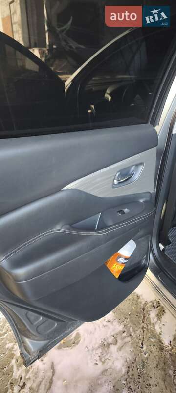 Позашляховик / Кросовер Nissan Murano 2017 в Нових Санжарах