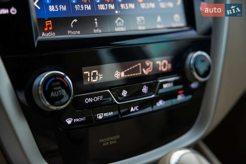 Позашляховик / Кросовер Nissan Murano 2015 в Львові