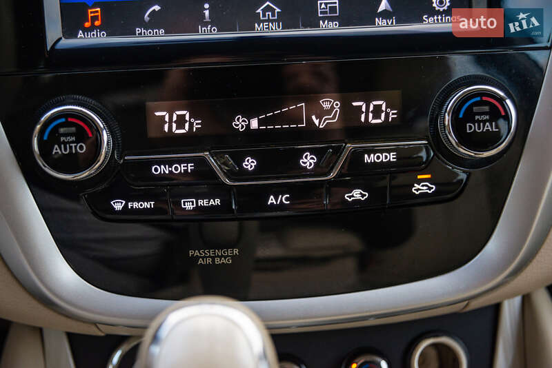 Позашляховик / Кросовер Nissan Murano 2015 в Львові