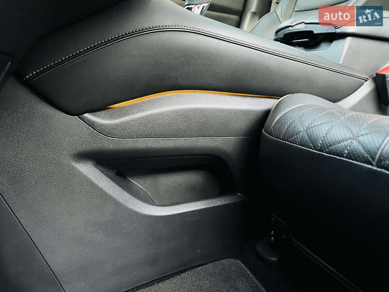 Позашляховик / Кросовер Nissan Murano 2020 в Лубнах