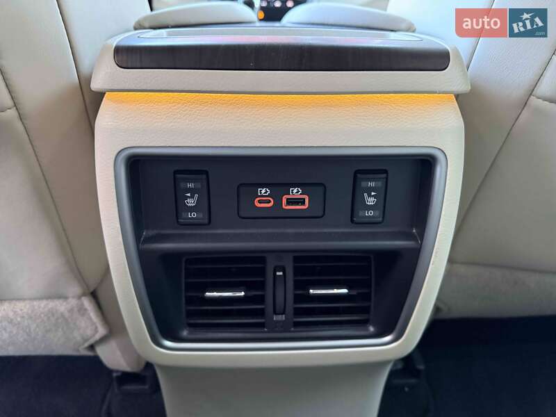 Позашляховик / Кросовер Nissan Murano 2019 в Львові