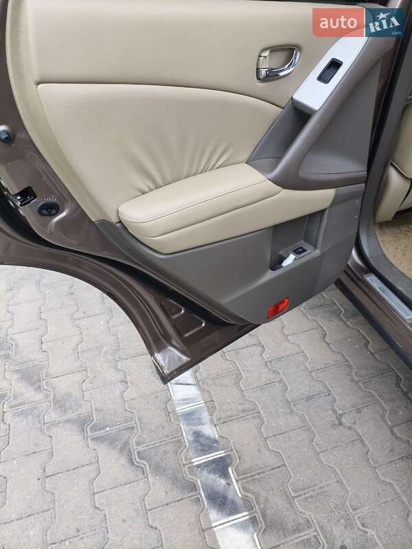 Позашляховик / Кросовер Nissan Murano 2011 в Києві