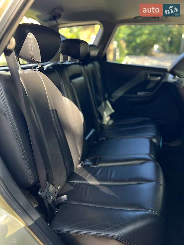 Позашляховик / Кросовер Nissan Murano 2005 в Києві