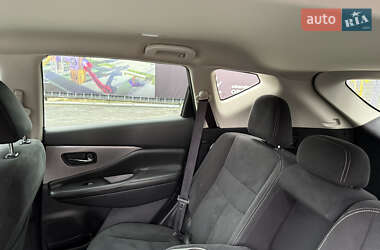 Позашляховик / Кросовер Nissan Murano 2020 в  фото 33 Позашляховик / Кросовер Nissan Murano 2020 в