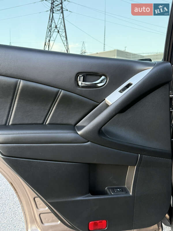 Внедорожник / Кроссовер Nissan Murano 2012 в Запорожье