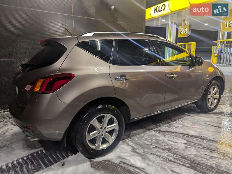 Позашляховик / Кросовер Nissan Murano 2011 в Києві