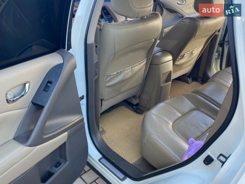 Позашляховик / Кросовер Nissan Murano 2011 в Києві