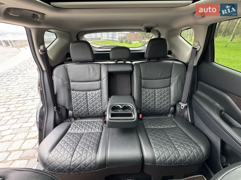 Позашляховик / Кросовер Nissan Murano 2019 в Києві