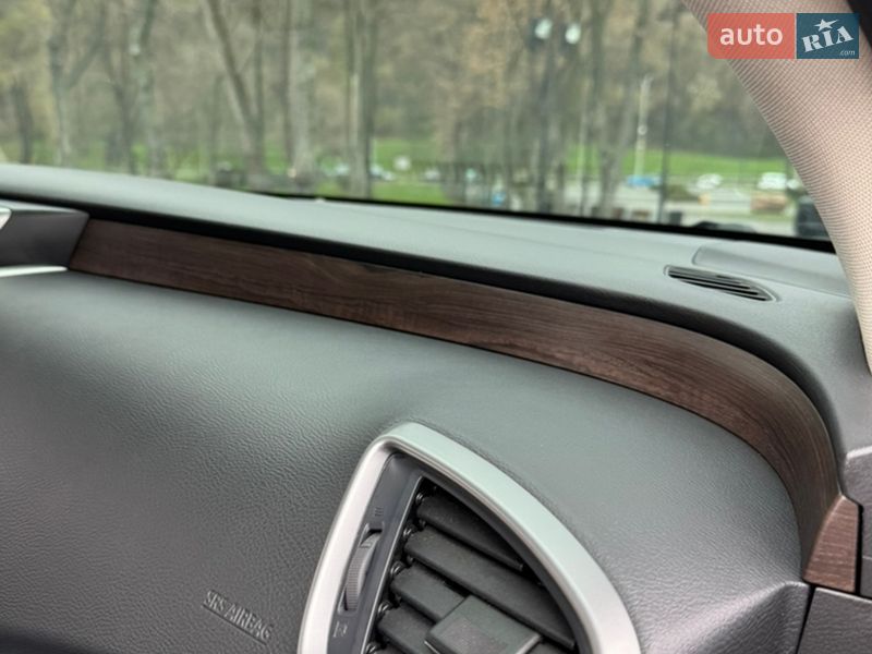 Позашляховик / Кросовер Nissan Murano 2019 в Києві