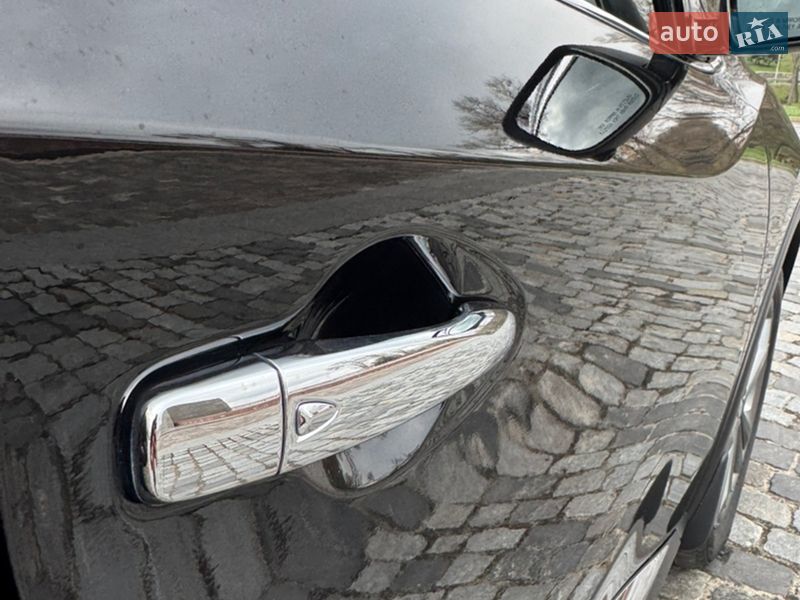 Позашляховик / Кросовер Nissan Murano 2019 в Києві