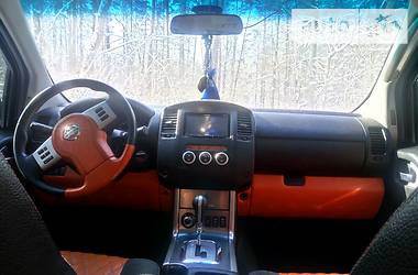 Пикап Nissan Navara 2010 в Киеве