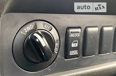 Пикап Nissan Navara 2006 в 