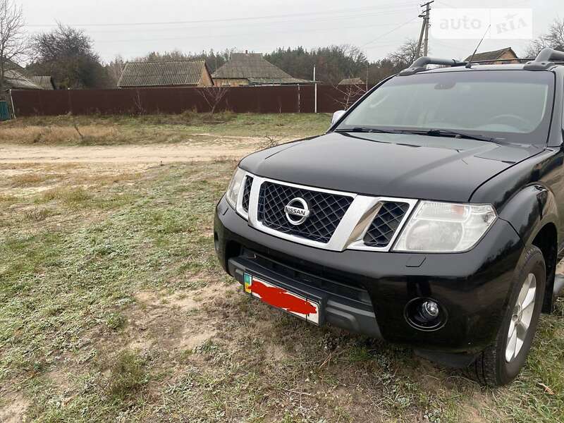 Пікап Nissan Navara 2014 в Переяславі