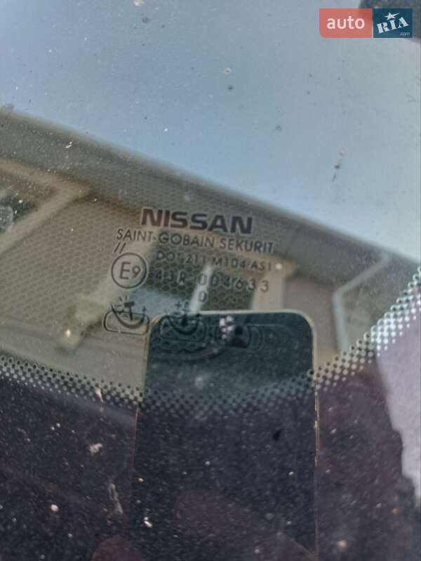 Пікап Nissan Navara 2011 в Запоріжжі