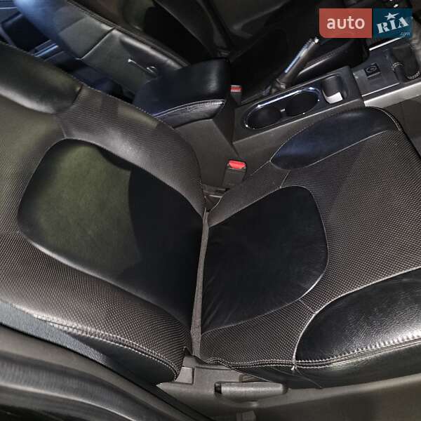 Пикап Nissan Navara 2010 в Киеве