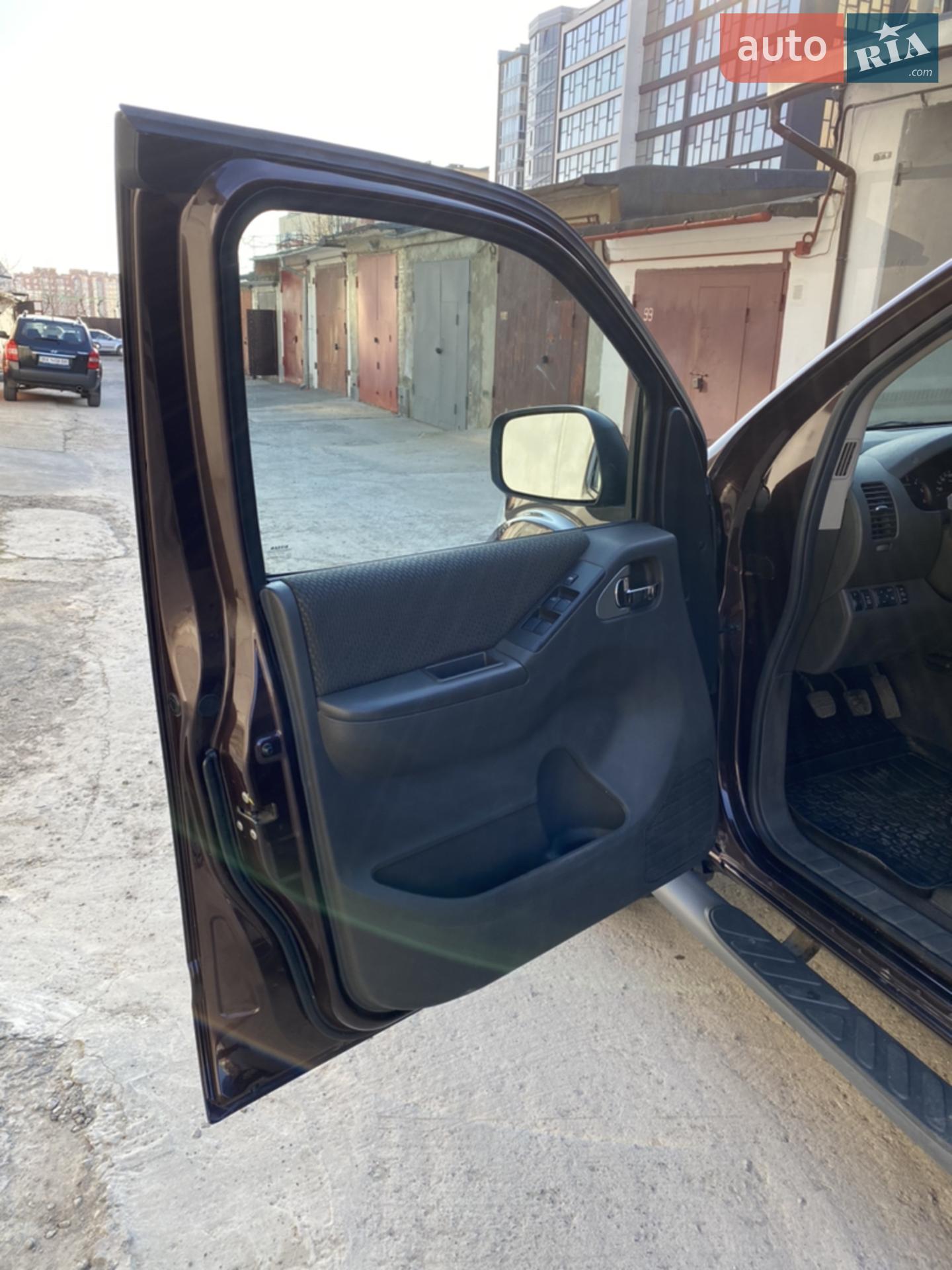 2010 Nissan Navara (Frontier) - мініатюра 11