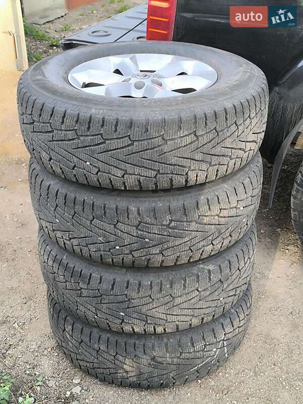 Пікап Nissan Navara 2012 в Запоріжжі