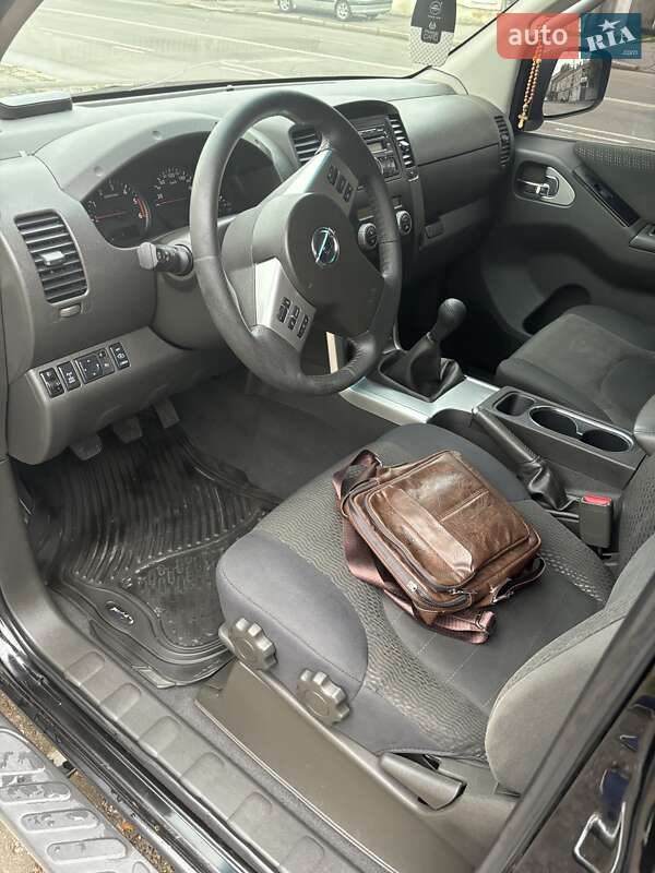 Пікап Nissan Navara 2010 в Одесі