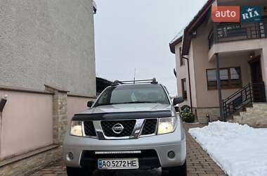 Пикап Nissan Navara 2006 в Солотвине