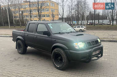 Пикап Nissan Navara 2004 в Белой Церкви