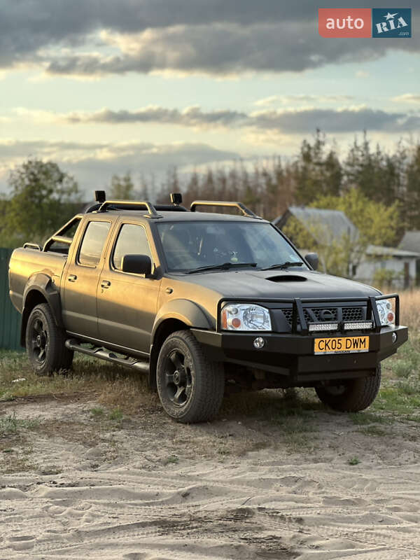 Nissan Navara 2005