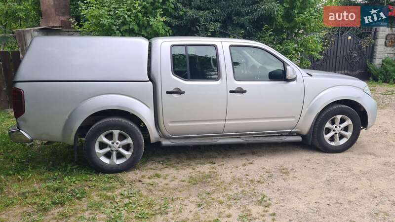 Nissan Navara 2012