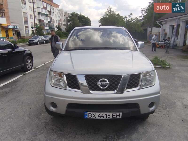 Пикап Nissan Navara 2005 в Полонном
