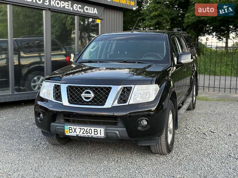 Пікап Nissan Navara 2012 в Хмельницькому