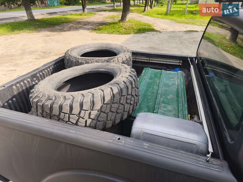 Пикап Nissan Navara 2008 в Городне