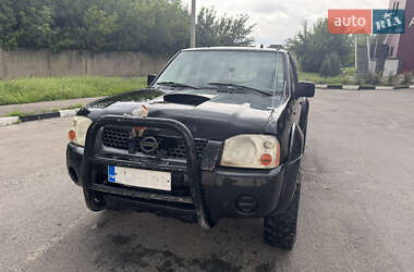 Пикап Nissan Navara 2004 в Старом Салтовом
