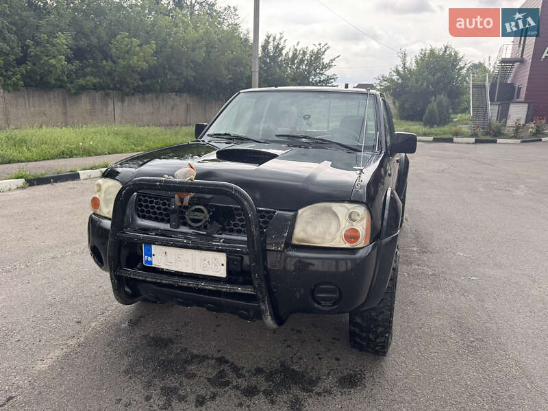 Nissan Navara 2004