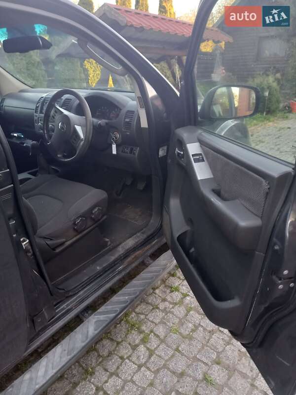 Пикап Nissan Navara 2007 в Виннице