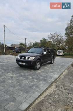 Пікап Nissan Navara 2012 в Бучі