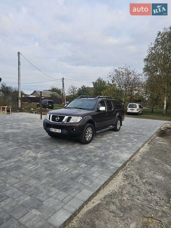Nissan Navara 2012