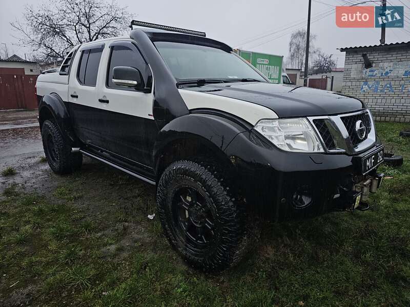 Пікап Nissan Navara 2010 в Києві