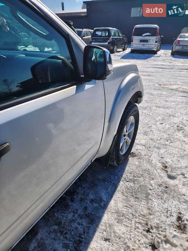 Пикап Nissan Navara 2008 в Киеве