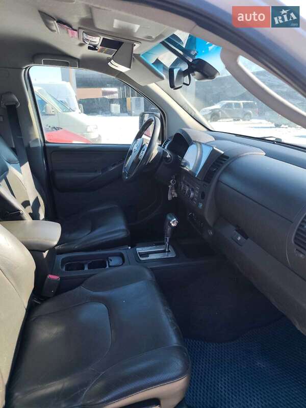 Пикап Nissan Navara 2008 в Киеве