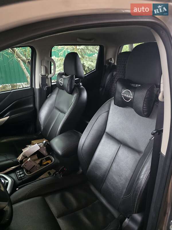 Пикап Nissan Navara 2019 в Запорожье